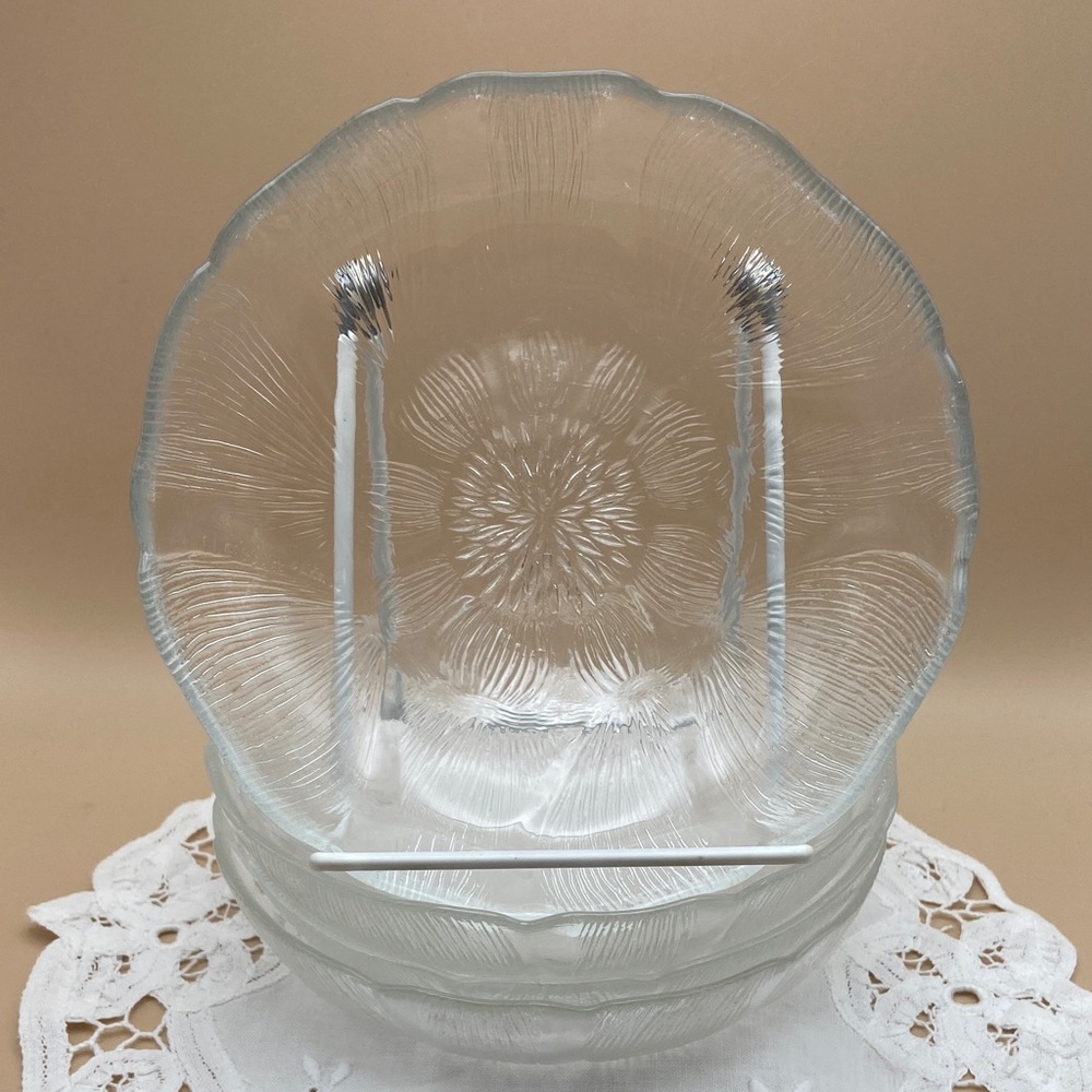 Arcoroc FLEUR small bowls plates for salads or desserts - Set of 4